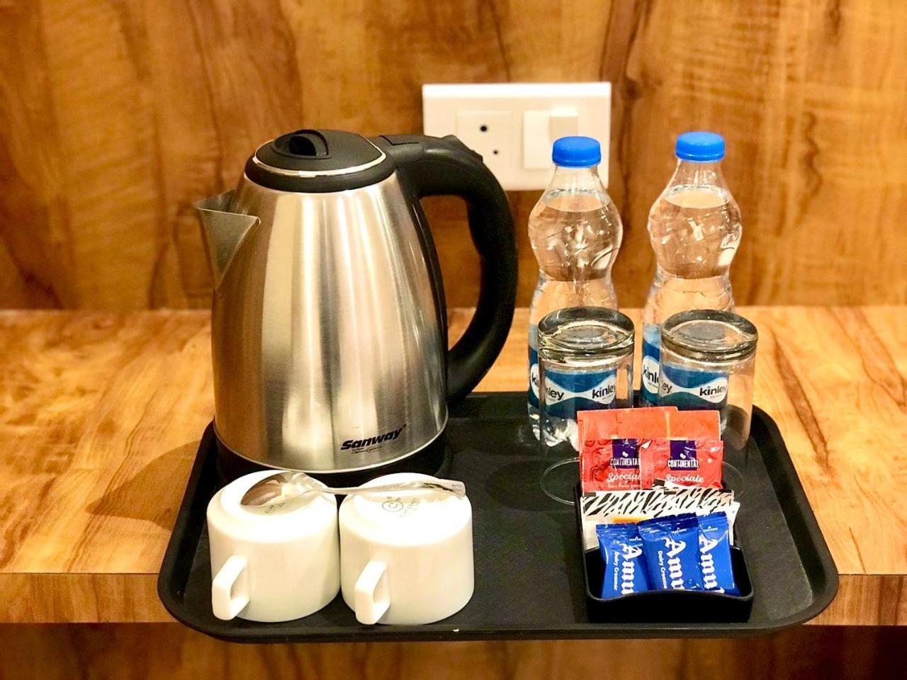 Hampton Hotel - 200 Mt From Golden Temple Amritsar Zewnętrze zdjęcie